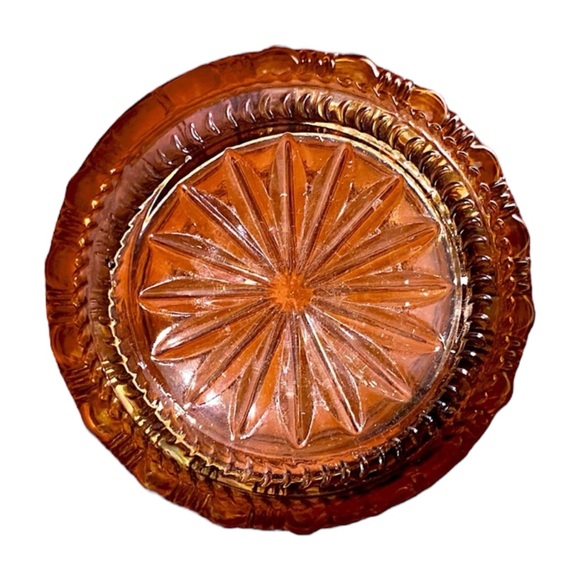 SOLD :: Vintage Orange Pressed Glass Vase - Picture 4 of 6